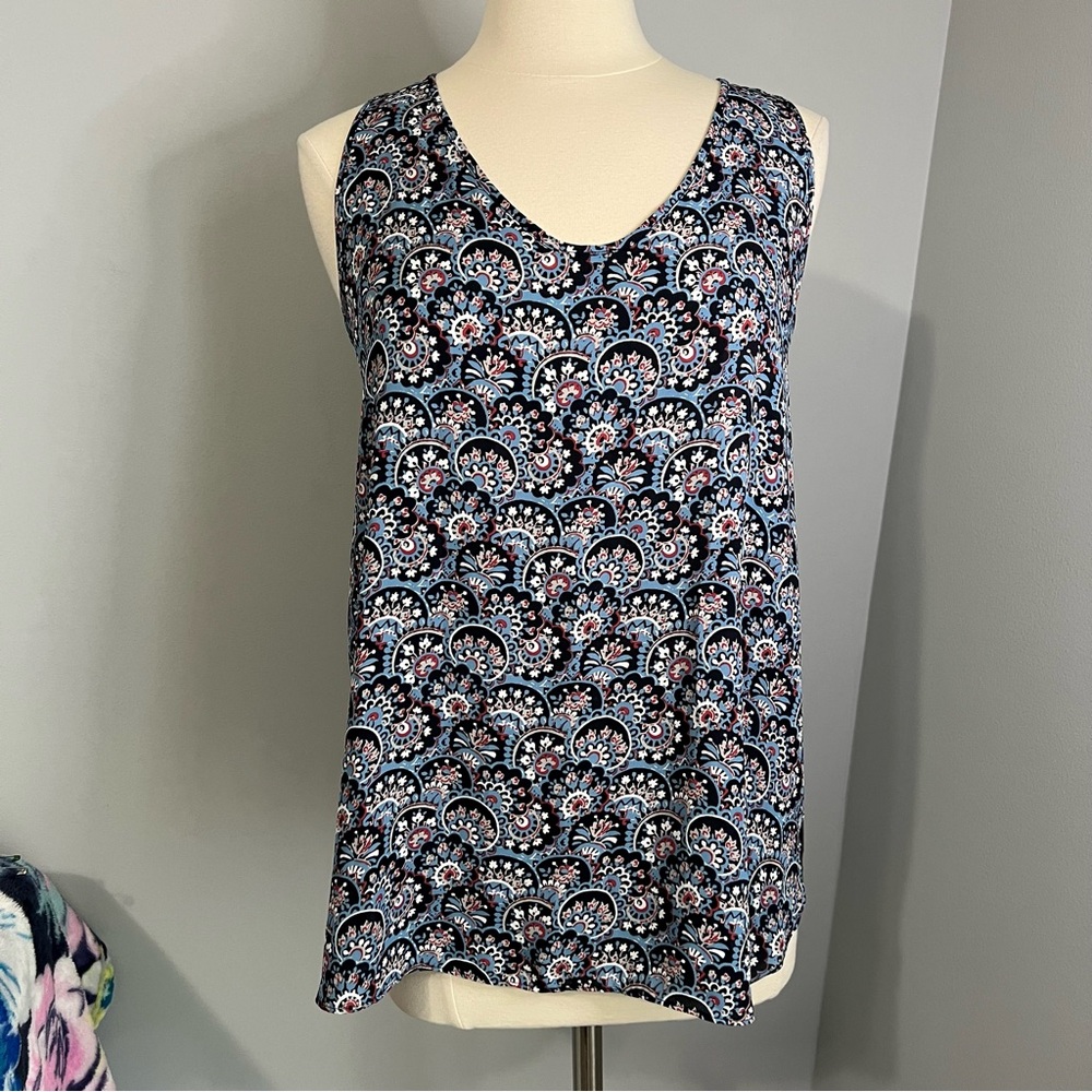 Loft L Blue Multicolor Floral Tank Top Slight Hi-Low Hem